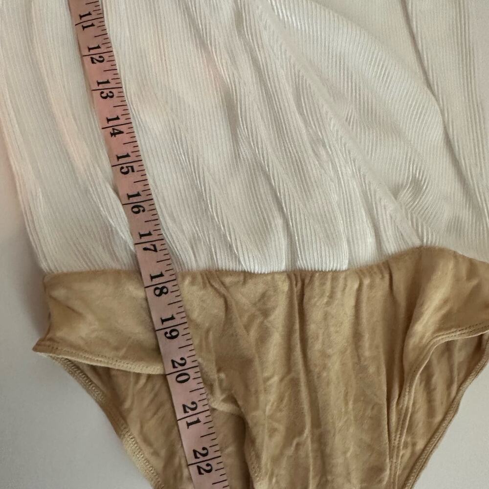 WAYF Women's Ivory Adjustable Strap Surplice Ribbed Cami Bodysuit Size Small - Picture 11 of 11